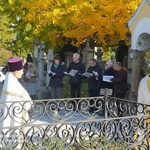 Димитриевская родительская суббота на центральном кладбище в Кестхее