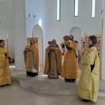 Божественная литургия в Хевизе в Субботу по Воздвижении