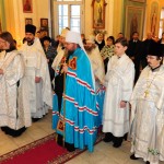 Блаженнейший Митрополит Иона совершил богослужение на московском подворье Православной Церкви в Америке