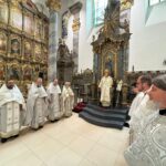 Архиерейская литургия в Успенском соборе Будапешта